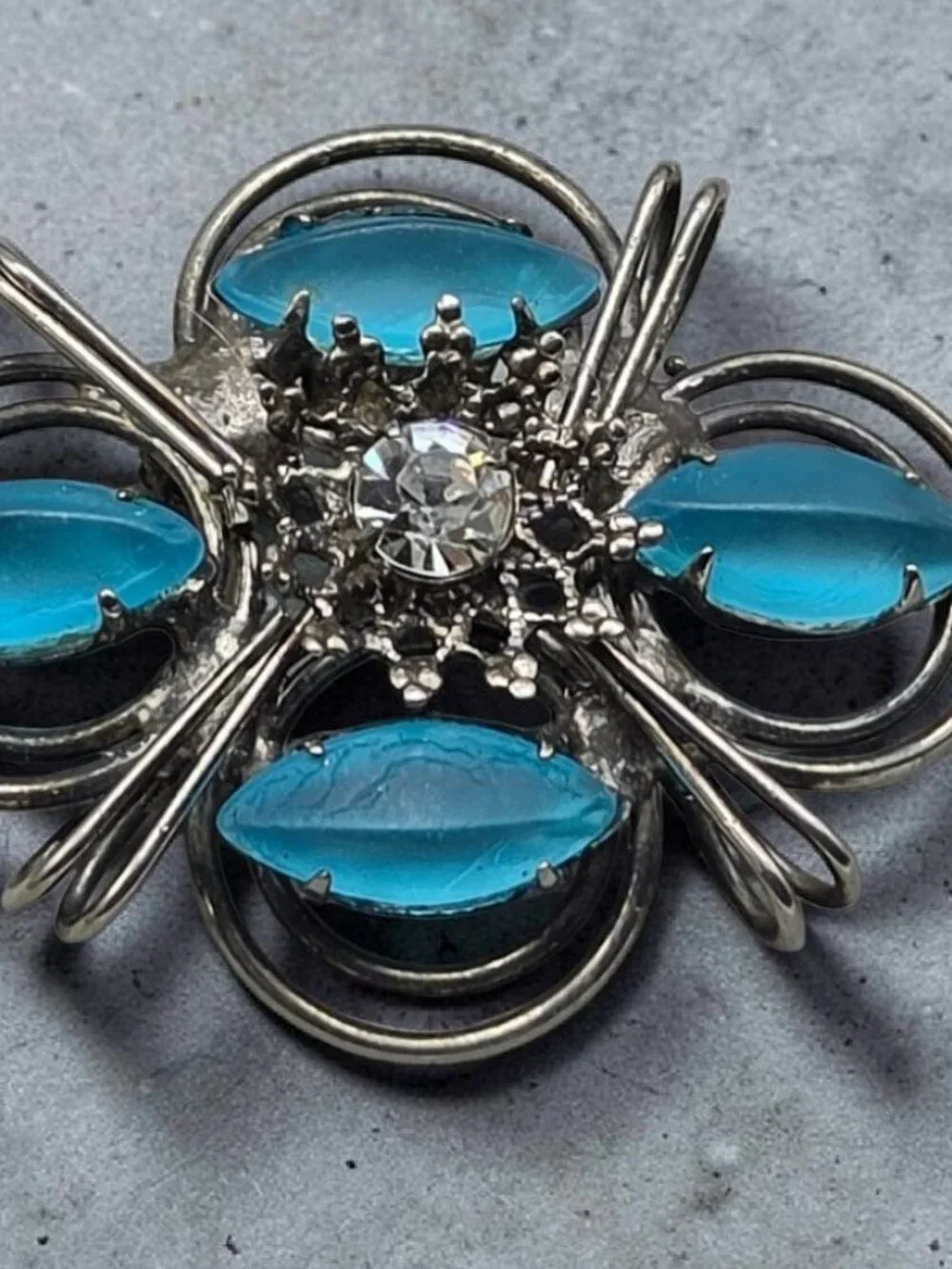 Vintage Frosted Blue Marquise Glass Brooch Wire Wrap Central Rhinestone1980s